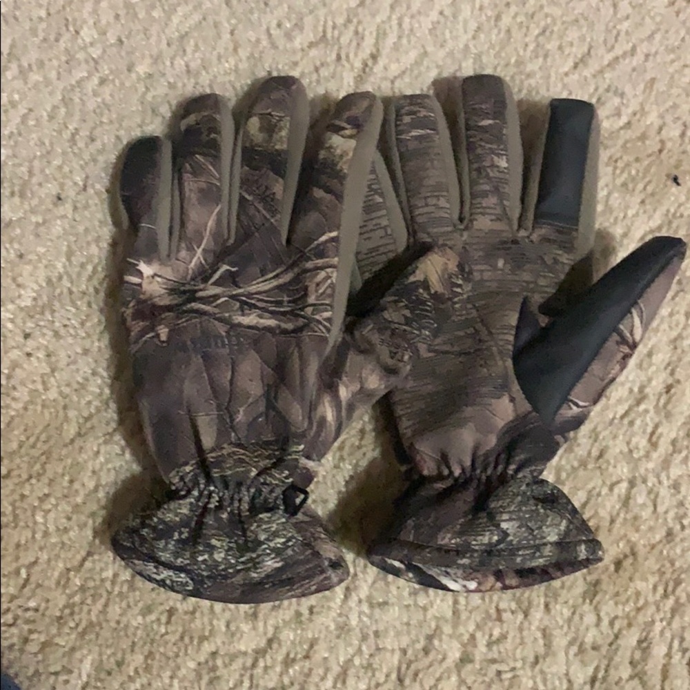 Hunt worth gloves